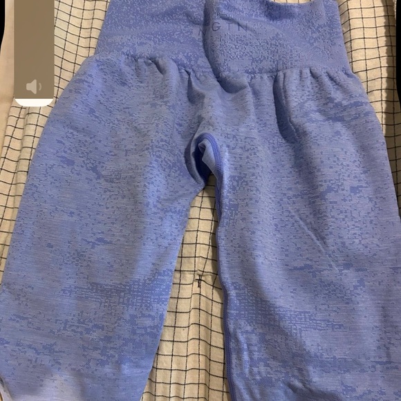 NVGTN Periwinkle Digital Seamless Leggings - Picture 3 of 4